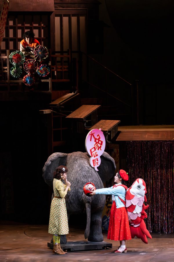 领航优配 谢幕跳女团舞，这部音乐剧优化升级，聚焦“青春治愈”差异化赛道